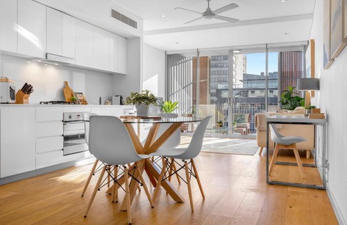 Surry Hills Apartamento | Waterloo St Apartments by Urban Rest