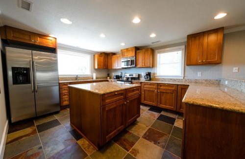 Waves Casa | Watermen's Hideout - Waterfront 2-Bed, 1-Bath Cottage with HOT TUB & Private Dog Run!