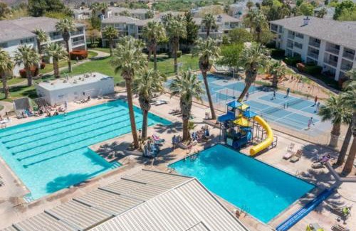 St. George Apartamento | Waterpark Resort - 3 Beds 2 Bath