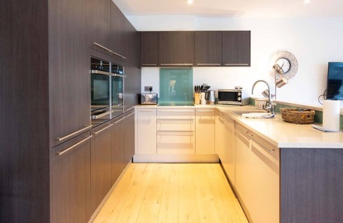 South Cerney Casa | Waters Edge 15, Kingsholm (P)
