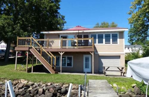 Merrimac Casa | Waters Edge Cottage
