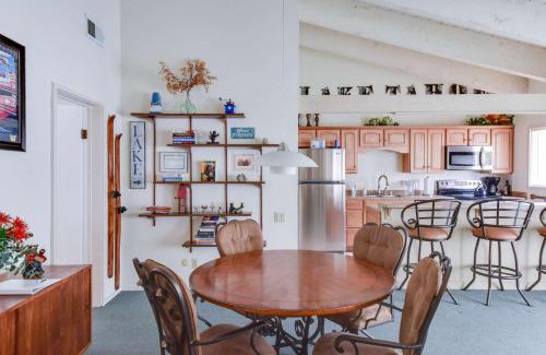 Tahoma Casa | Waters Edge Vista - HOA Pool & Pier Access