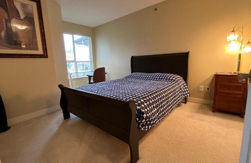 North End Apartamento | WATERSCAPES RESORT KELOWNA 2 FULL BEDROOMS SUITE VACATION RENTALS, SHORT TERM RENTALS.