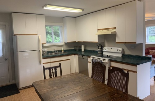 Collingwood Cabaña | Waterside Cottage