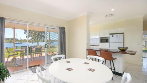 Yamba Casa | Waterside Escape