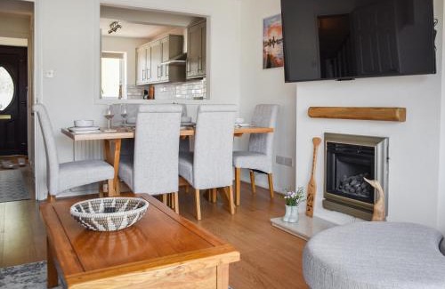 Irstead Casa | Waterside