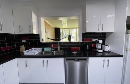 Central Coast Casa | Waterside Holiday House
