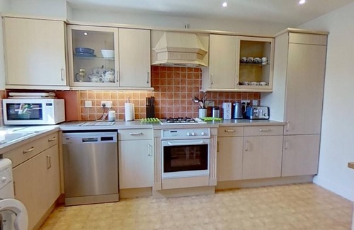 New Forest District Casa | Waterside House with Sea views in Hythe