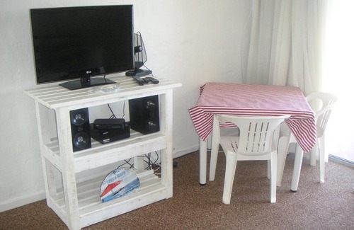 Aston Bay Apartamento | Waterside Living DB03