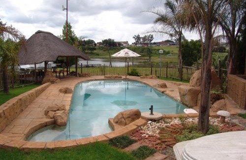 Piet Retief Cabina | Waterside Lodge CC