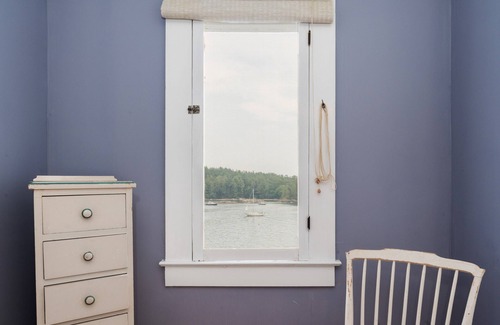 Blue Hill Casa | Waterside Parker Point Gem with Signature Dining Room & Wrap Around Porch