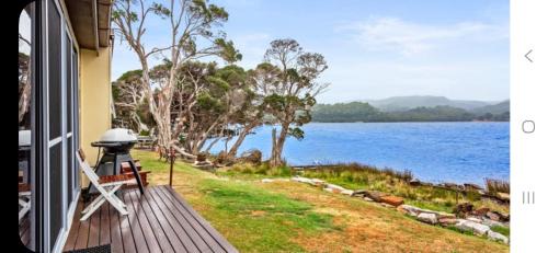 Strahan Apartamento | Waterview at Lettes Bay