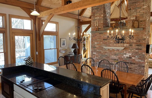 Oak Bluffs Casa | Waterview Farm Contemporary Island Home Walk to Beach and Farm Neck Golf Club