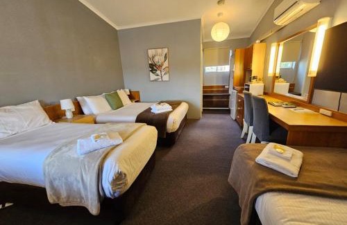 West Gosford Hotel | Waterview Gosford Motor Inn