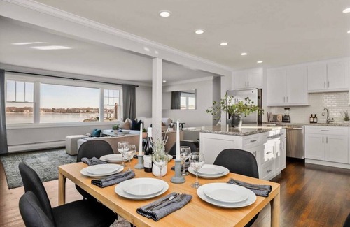 Cove - East Side - Shippan Casa | Waterview House Walking Distance from Cove Beach