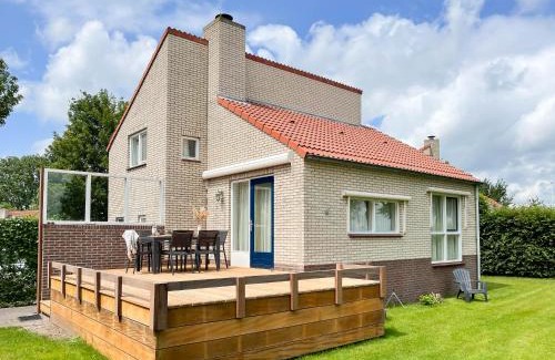 Langweer Casa | Watervilla de IJsvogel by Droomvilla