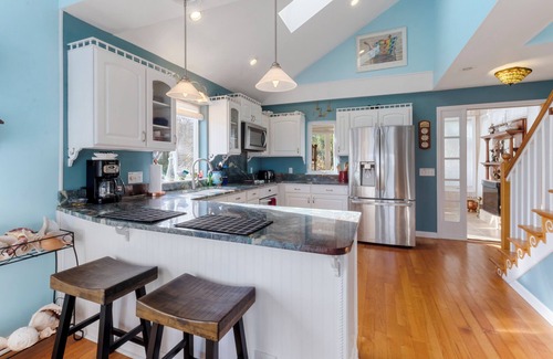 Ocean Isle Beach Casa | Waterway Escape located on the Intracoastal Waterway. Boating, fishing, Golfing.