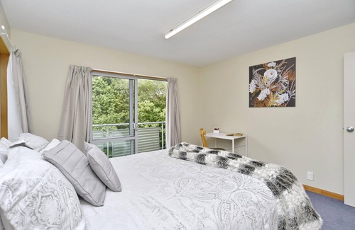 Akaroa Casa | Watson St - Peaceful Akaroa Retreat