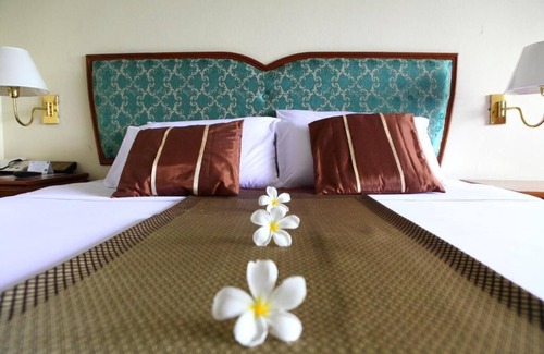 Na Ta Luang Hotel | Wattana Park Hotel
