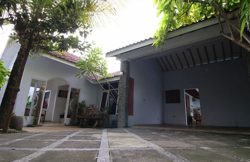Sewon Hotel | Watusaman Homestay by The Grand Java