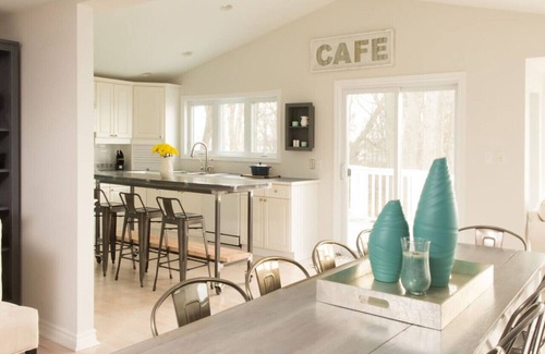 Waupoos Casa | Waupoos Beach Commons: Sleep 16+Kayaks, Bikes+more