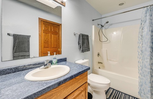 Rib Mountain Casa | Wausau Home w/ Deck Near Rib Mountain State Park!