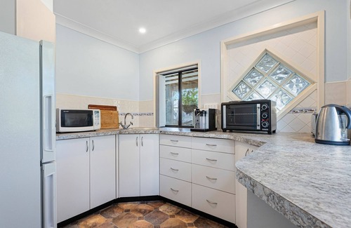 Dalmeny Apartamento | Wave Haven! Get a wave from it all