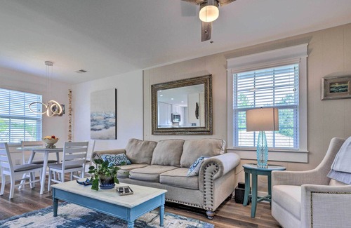Waveland Cabaña | Waveland 'Baycation House' - Close to Beaches