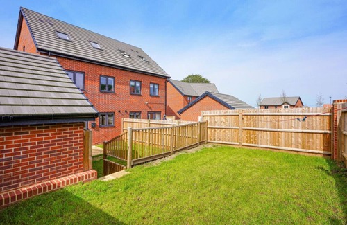 Wavendon Casa | Wavendon House - Free Parking & WiFi - Sleeps 6