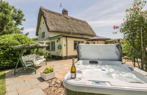 Weybread Casa | Waveney Cottage