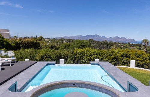 Somerset West Villa | Waveren's Nest