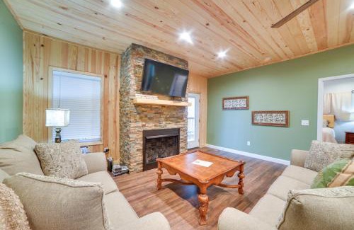 Waverly Casa | Waverly Cabin, Close to Kentucky Lake Access!