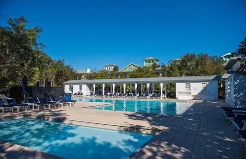 Seaside Cabaña | Waves 1 Bedroom Cottage by RedAwning