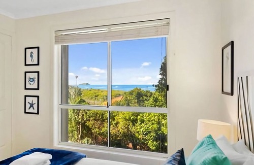 Sapphire Beach Apartamento | Waves at Sapphire, welcome to your luxury holiday home by the sea