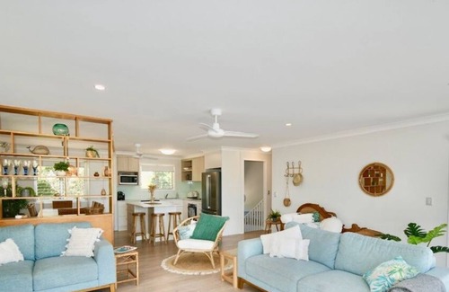 Woodgate Casa | Waves at your Back Door on Theodolite Creek Drive
