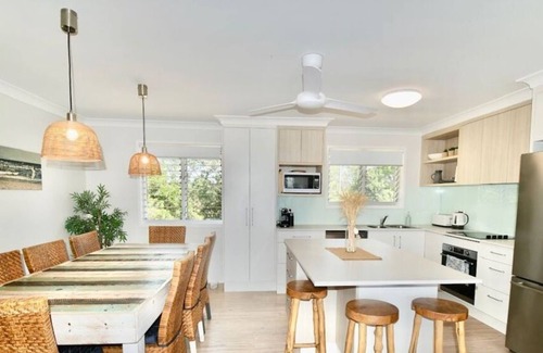 Woodgate Casa | Waves at your Back Door on Theodolite Creek Drive