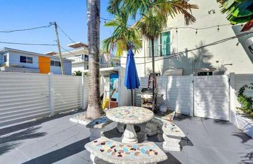 North Beach Apartamento | Waves On Desoto 1 Bed Pool View # 6