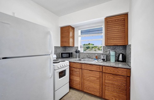 North Beach Apartamento | Waves on Desoto Deluxe Studio 9
