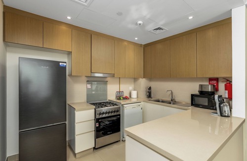 Dubai Marina Apartamento | Waves - Spectacular Seaside Retreat Apt With Views