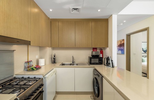 Dubai Marina Apartamento | Waves - Spectacular Seaside Retreat Apt With Views