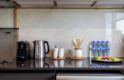 Dubai Apartamento | Waves - Stylish 1BR Close to IMG World & Global Village