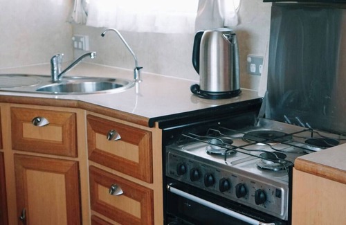 Bonney Casa | Waves & Whimsy: Pet Friendly Lakefront Caravan Stay at Coorong Island