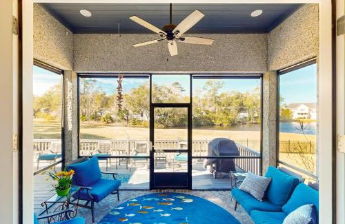 St. Simons Island Casa | Waving Sea Palms