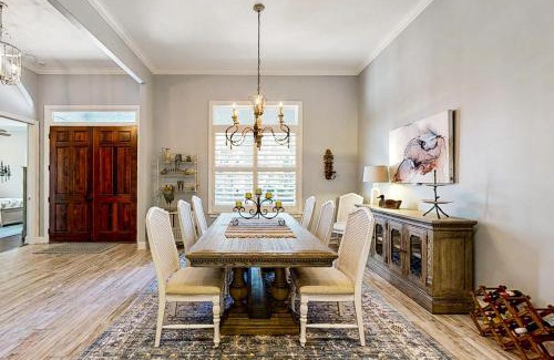 St. Simons Island Casa | Waving Sea Palms