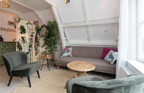 Canal Ring Casa | Way Up Studio