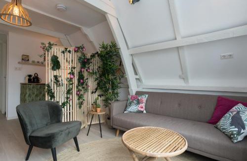 Canal Ring Casa | Way Up Studio