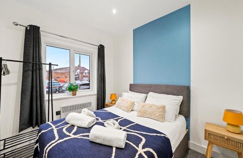 Swindon Apartamento | Wayfield Apartment - Free Parking