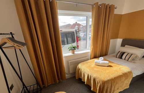 Swindon Apartamento | Wayfield Serviced Apartment - 2 bedrooms, Free WIFI, Netflix & Parking