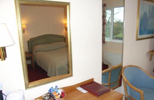 Irstead Casa | Wayford Bridge Inn Hotel