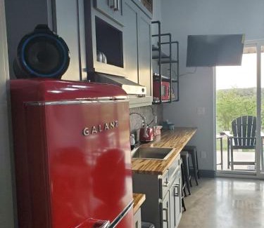 Johnson City Casa | Waylon In The Hill Country - Hacienda Amor